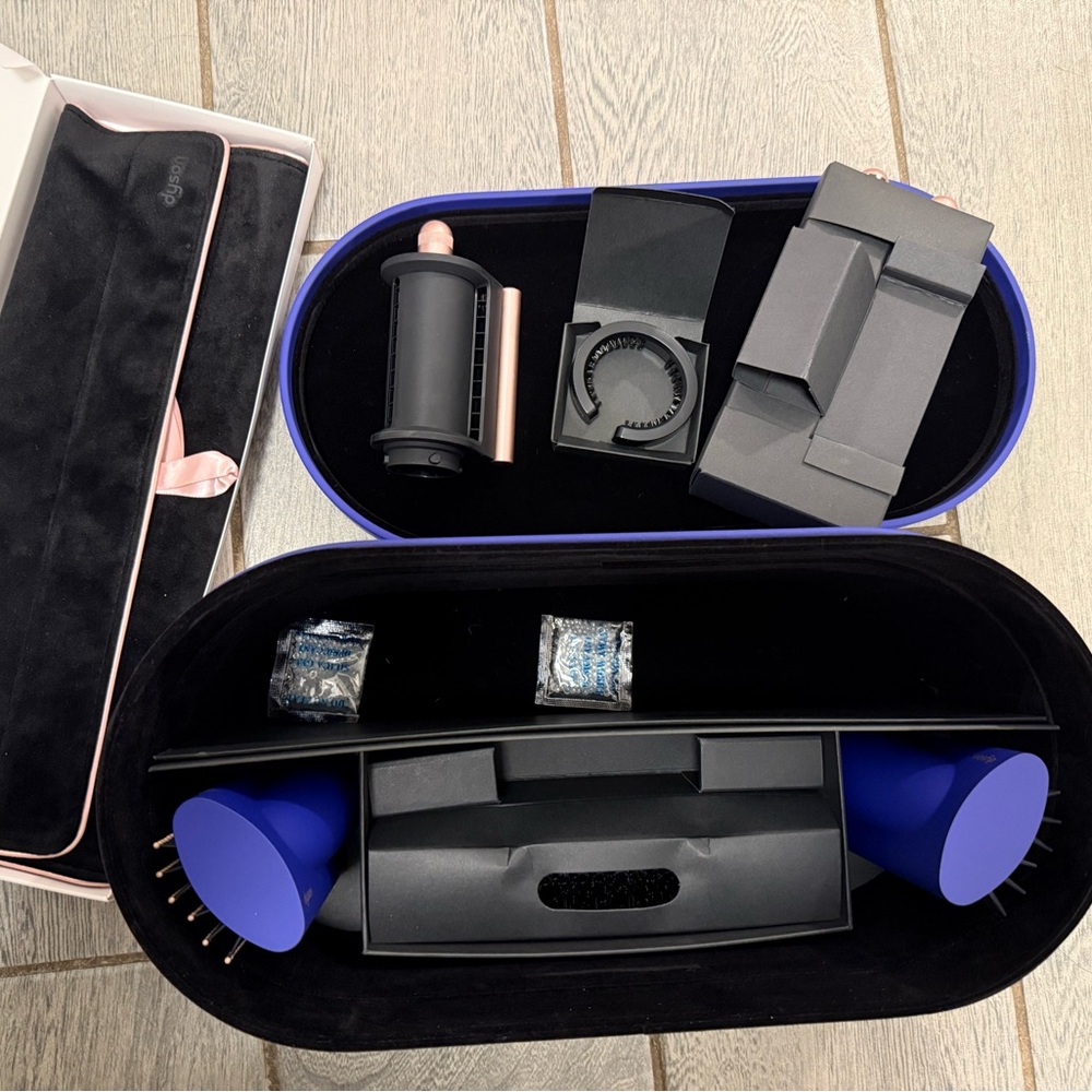 Dyson air wrap - attachments and case ONLY